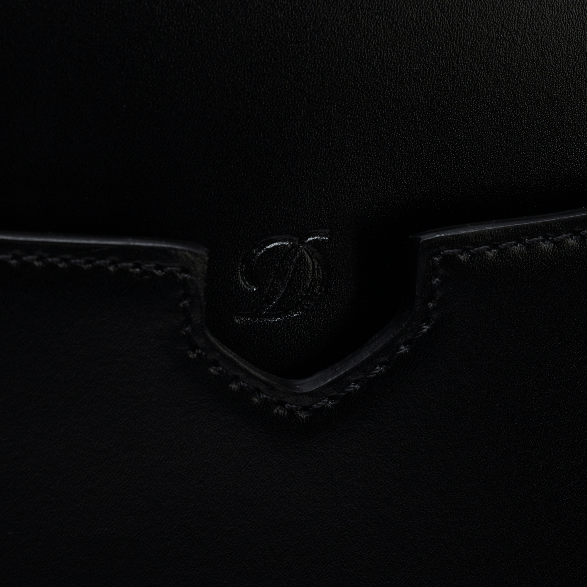 Line D single-gusset black smooth leather briefcase – Luxury Line D single-gusset black smooth leather briefcase – Luxury